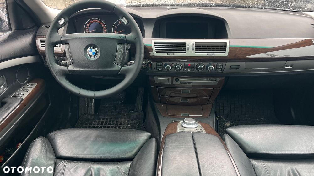BMW Seria 7 - 29