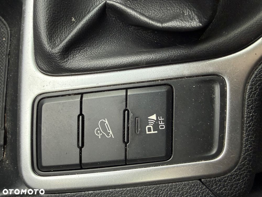 Kia Sportage 1.6 GDI L Business Line Plus 2WD - 23