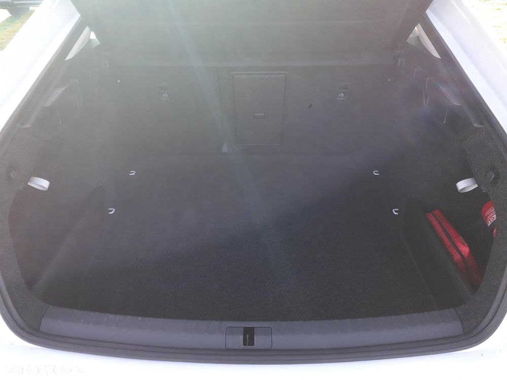 Skoda Octavia 1.5 TSI ACT Style - 12