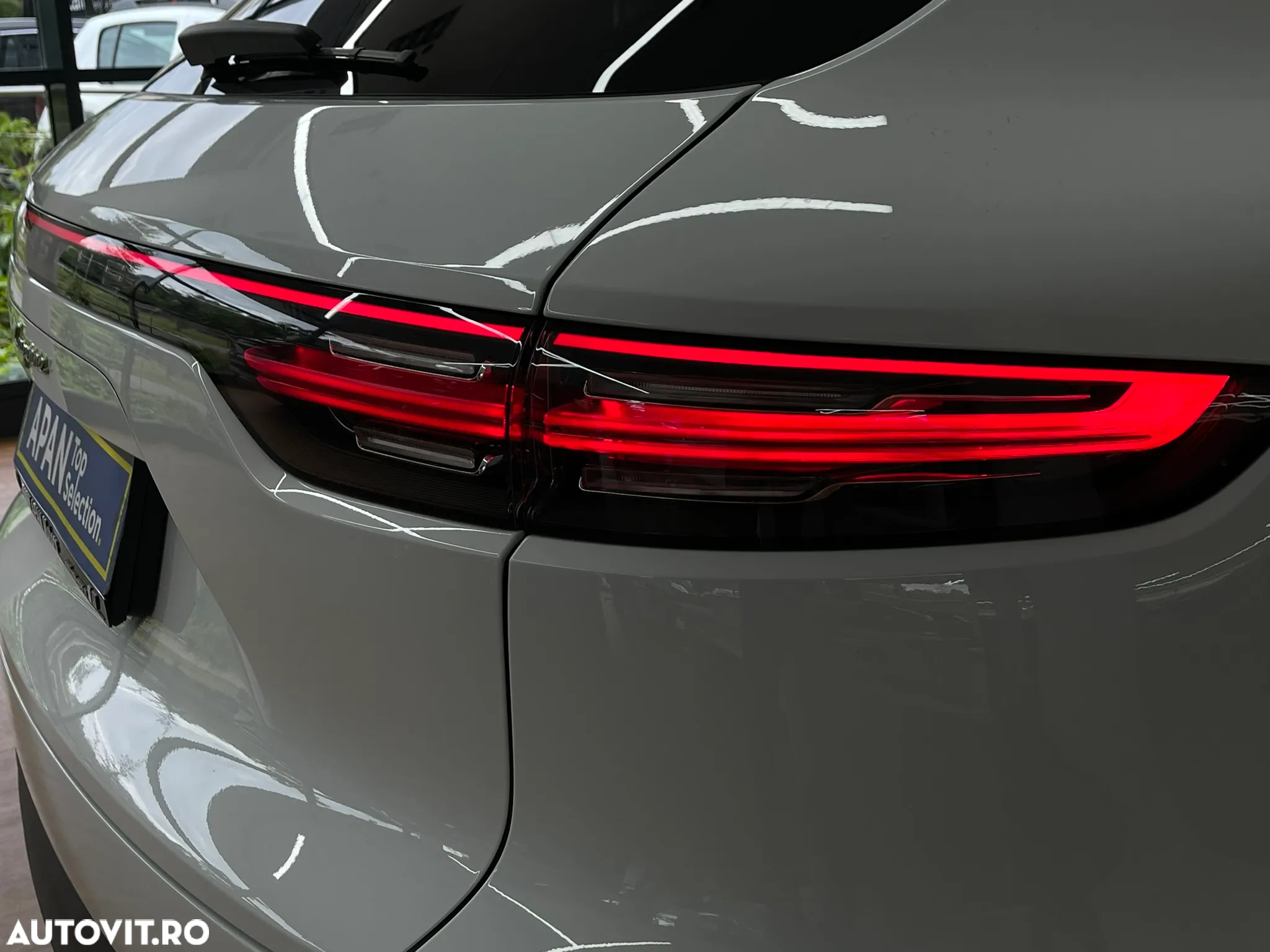 Porsche Cayenne - 9
