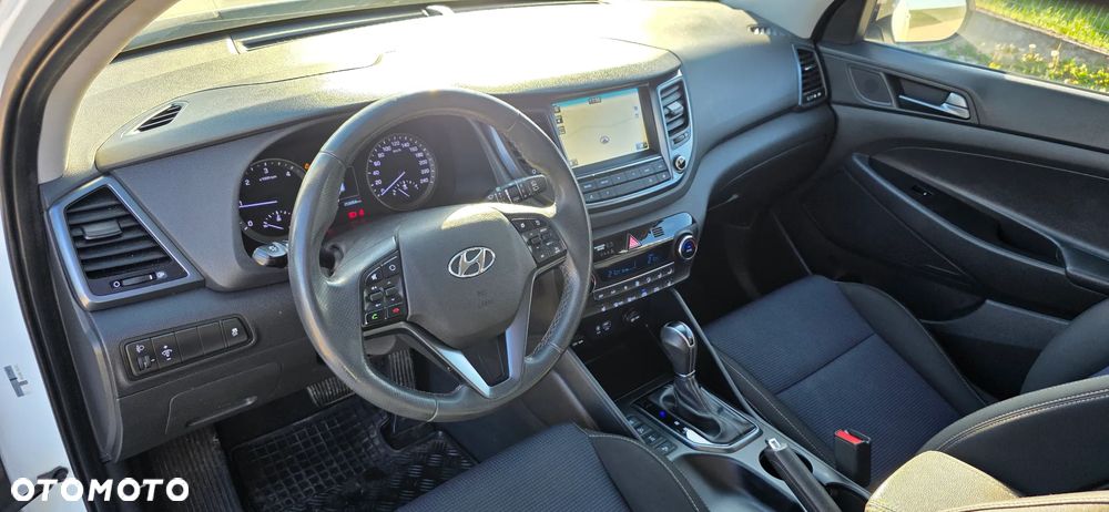 Hyundai Tucson 2.0 CRDi 4WD Automatik Advantage - 9