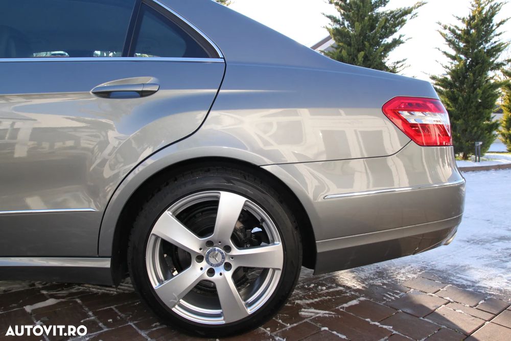 Mercedes-Benz E 250 CDI 4MATIC Aut. - 24