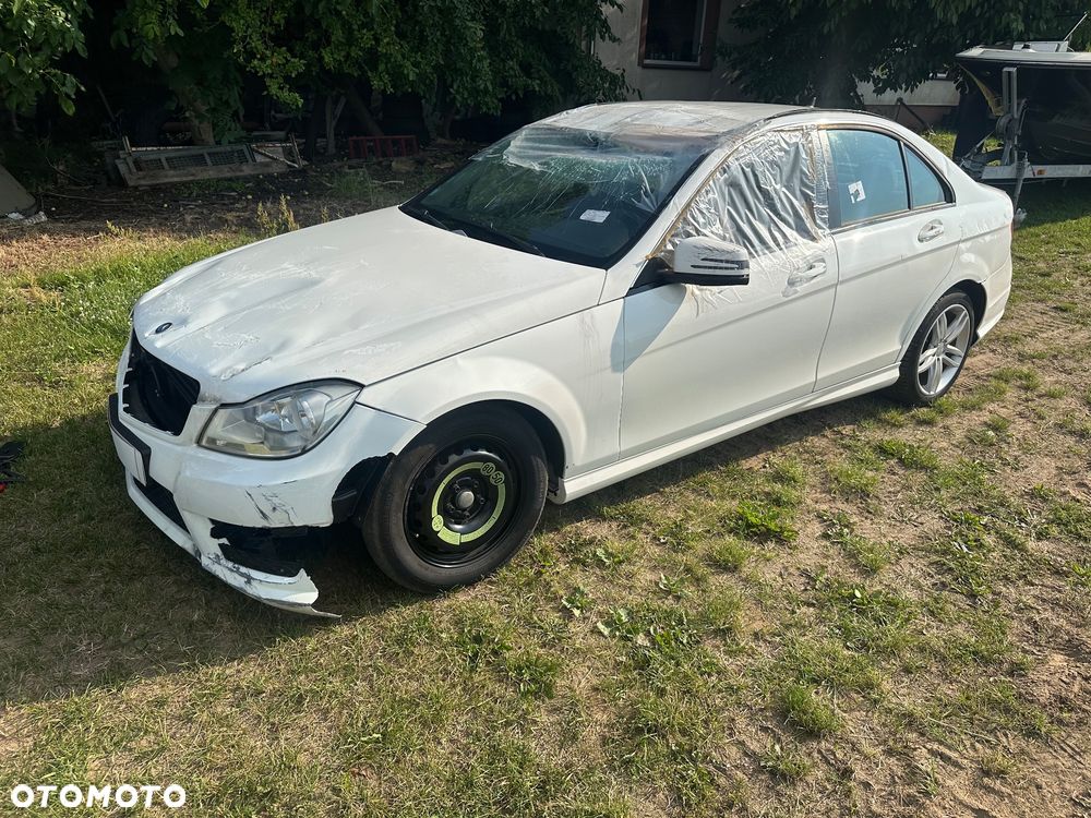 Mercedes-Benz Klasa C 200 CDI DPF (BlueEFFICIENCY) - 29