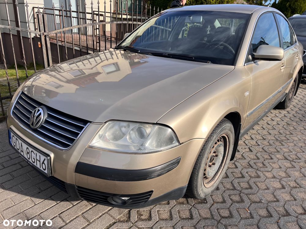 Volkswagen Passat 1.9 TDI Comfortline - 2