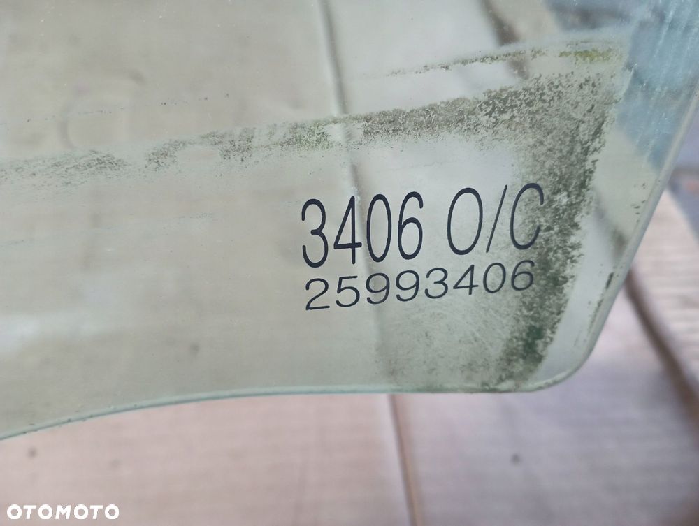 OPEL MOKKA I SZYBA DRZWI PRZÓD PRAWA 25993406 - 2