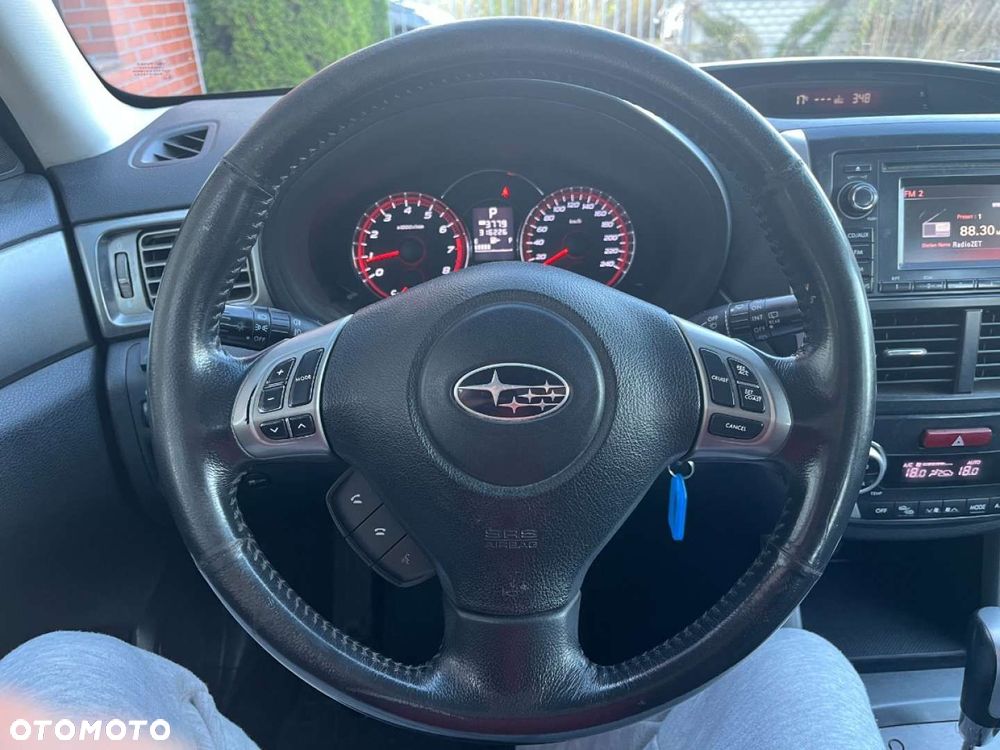 Subaru Forester 2.0i Comfort Lineartronic - 10