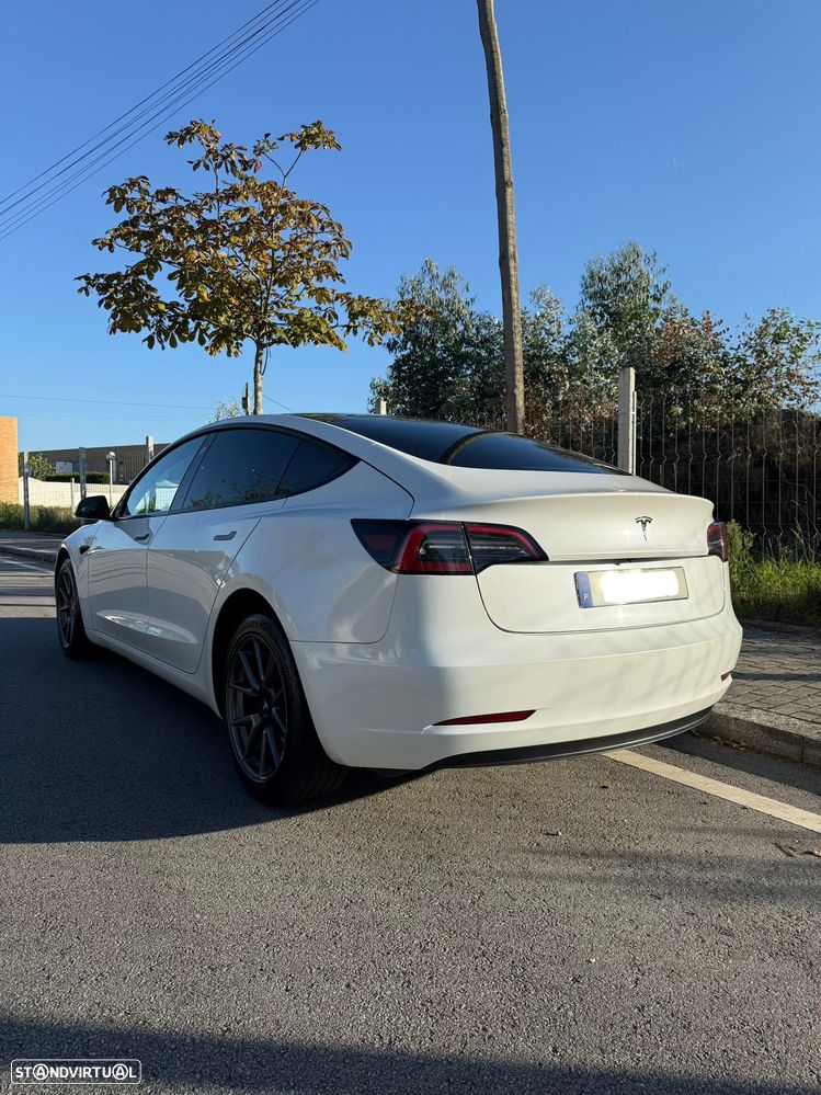 Tesla Model 3 2023 photo 5
