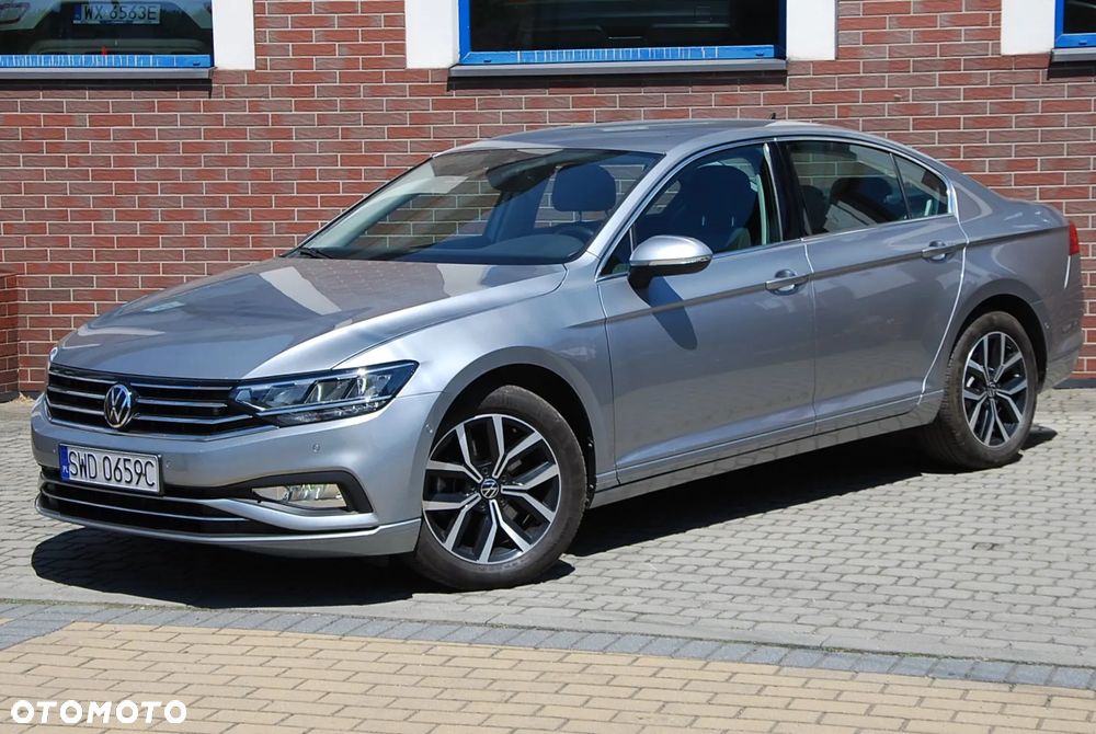 Volkswagen Passat 2.0 TSI Business DSG - 17