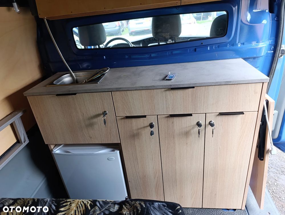 Opel Vivaro - 1