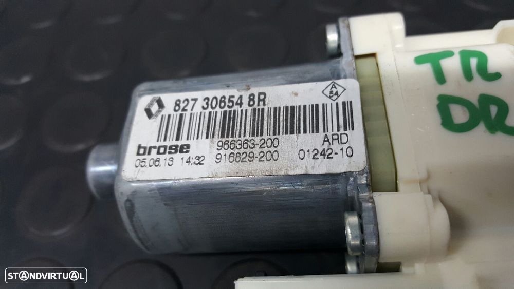 MOTOR ELEVADOR TRASEIRO DIREITO RENAULT MEGANE III BERLINA 5 P LIMITED - 4