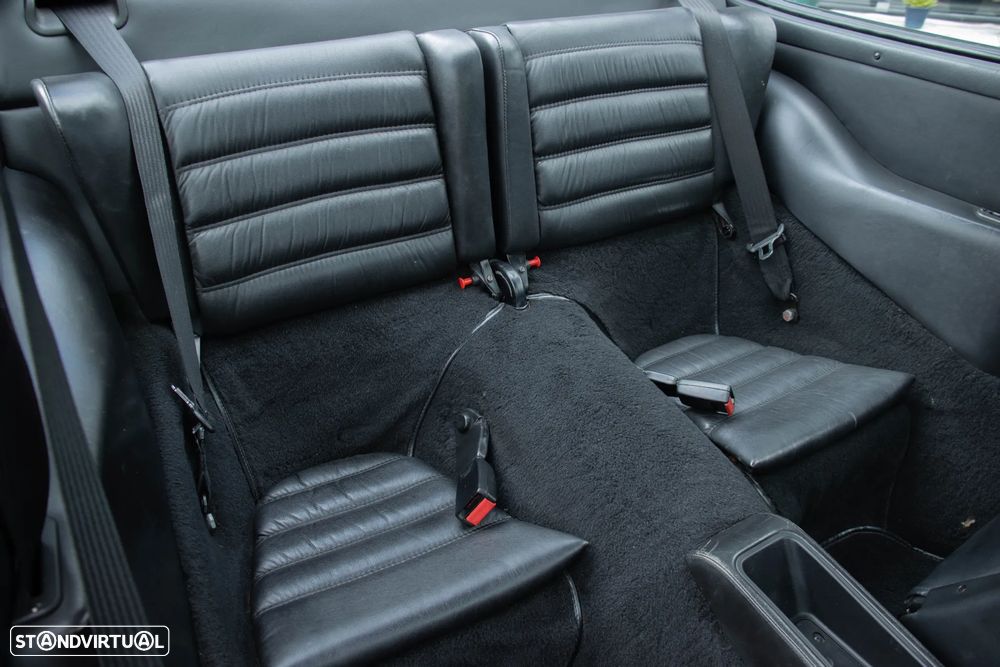 Porsche 911 (964) Coupé 3.6 Carrera 4 - 38