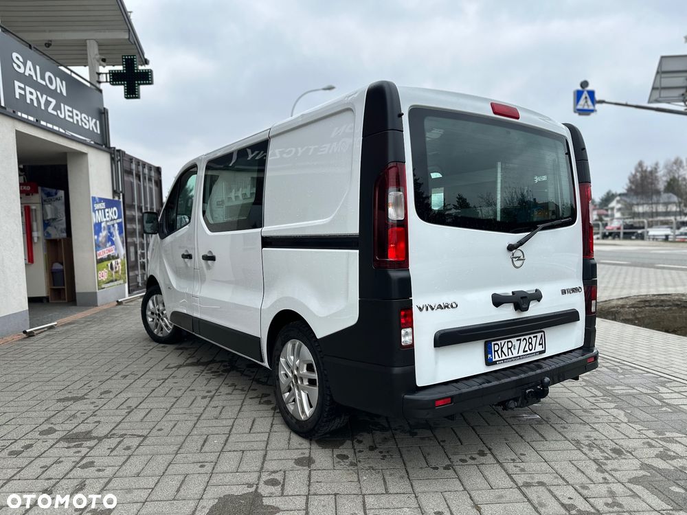 Opel Vivaro - 11