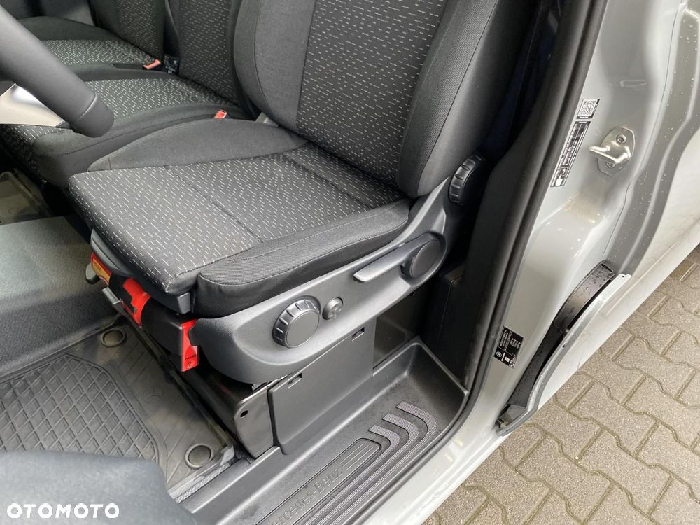 Mercedes-Benz Vito - 12