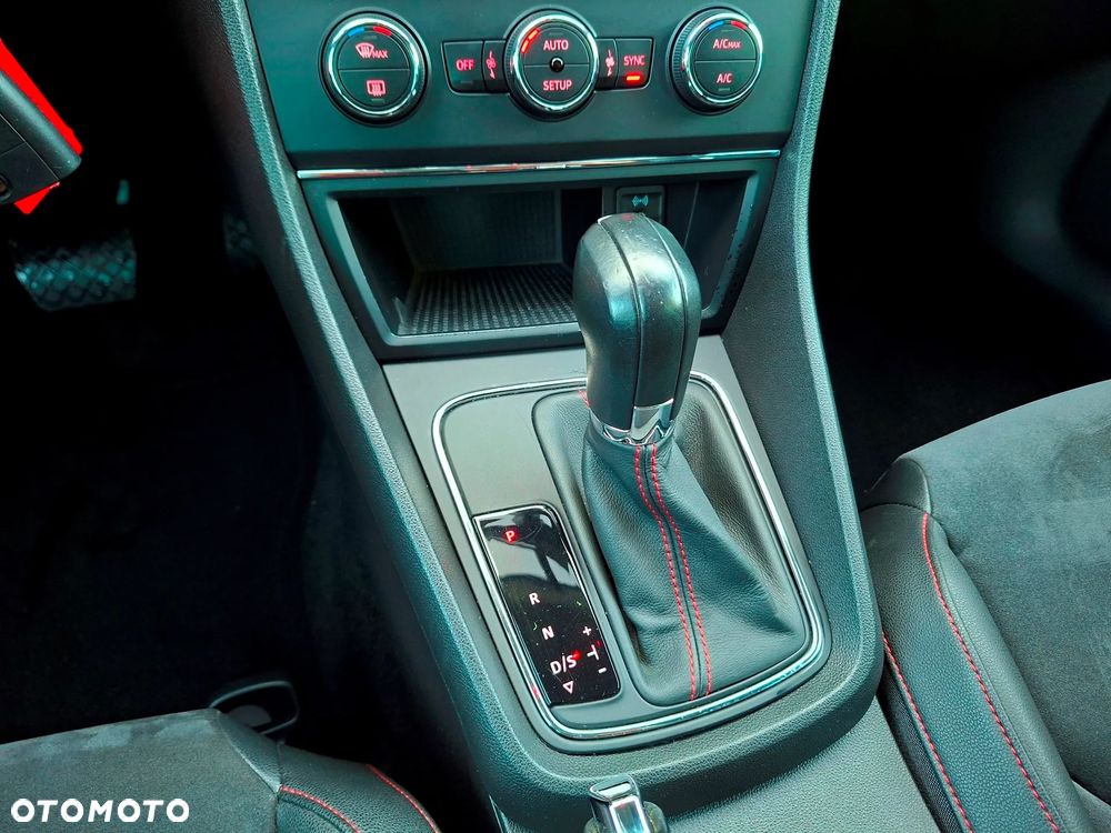 Seat Leon 1.8 TSI Start&Stop DSG FR - 33