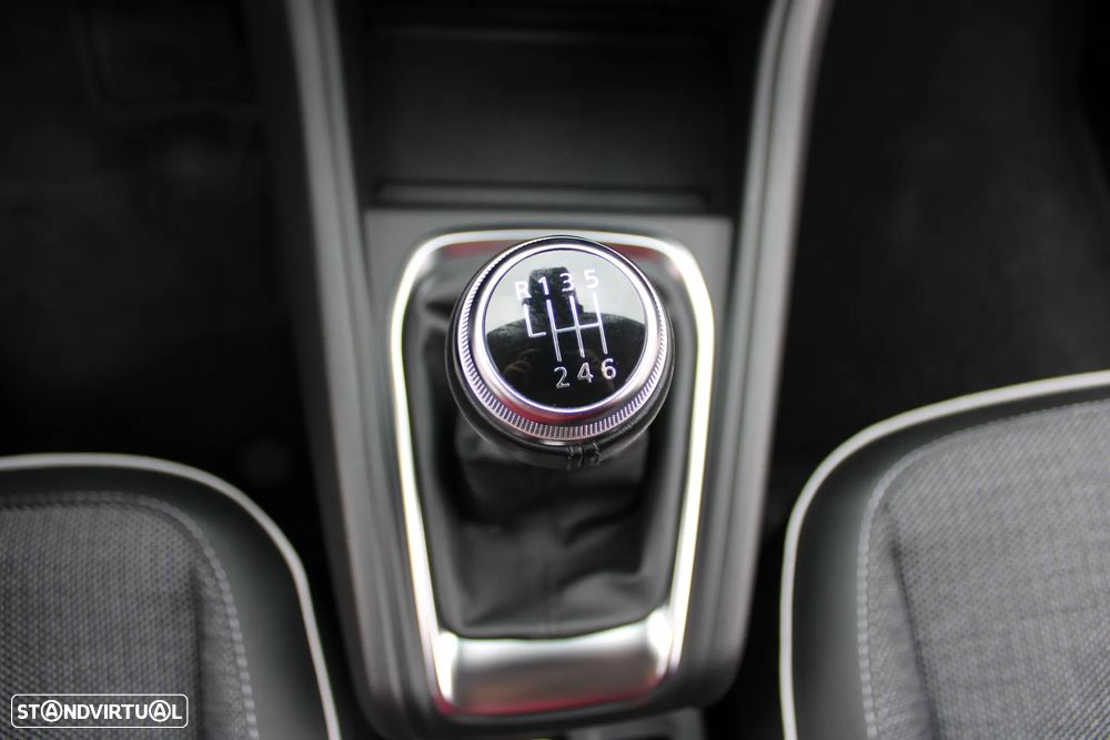 Renault Captur 1.0 TCe Exclusive Bi-Fuel - 34