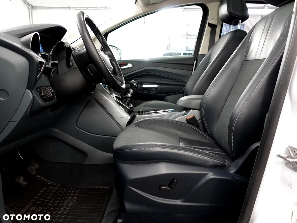 Ford C-MAX 2.0 TDCi Titanium - 17