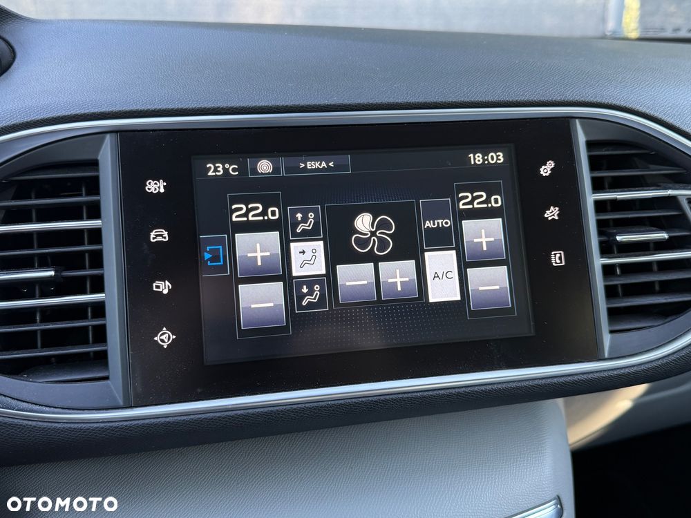 Peugeot 308 1.6 e-HDi Allure S&S - 20