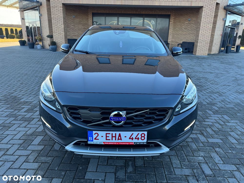 Volvo V60 Cross Country D3 Momentum - 8