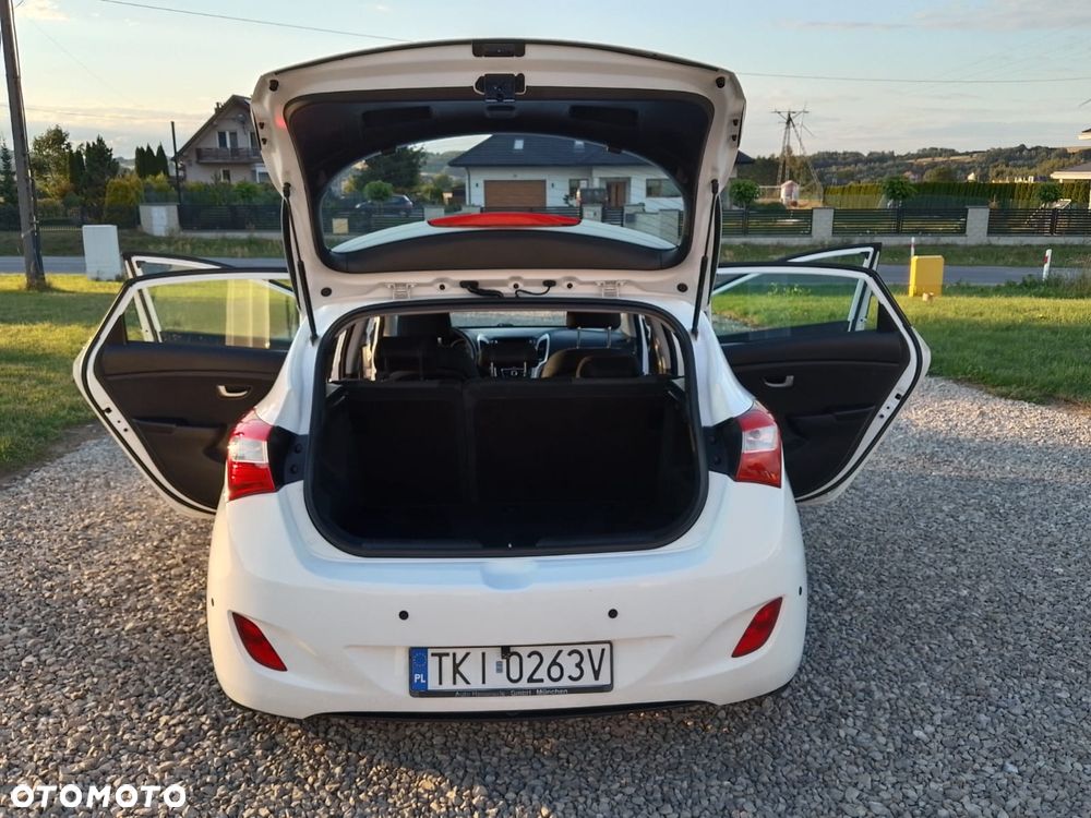 Hyundai i30 1.4 BlueDrive Comfort - 27