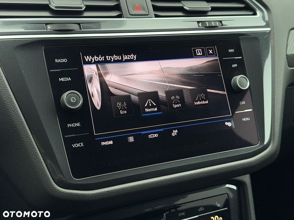 Volkswagen Tiguan Allspace 2.0 TDI 4Mot R-Line DSG - 25