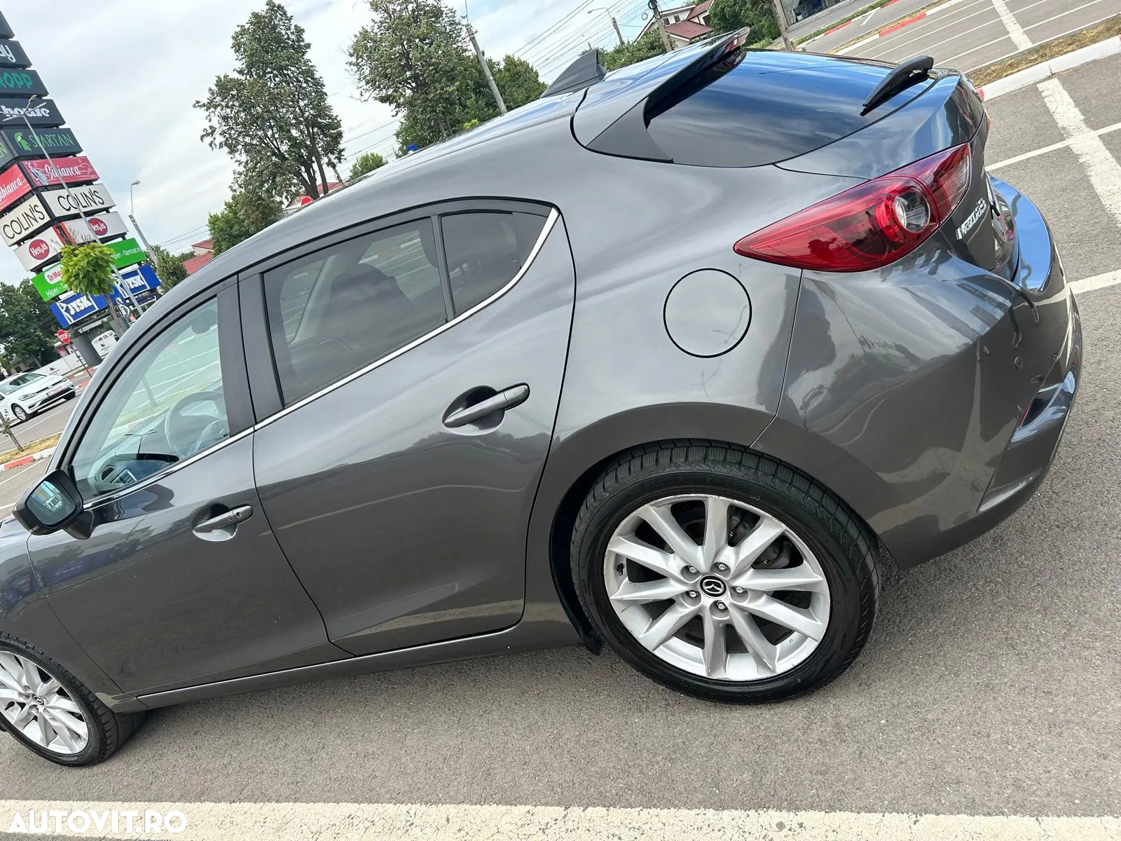 Mazda 3 - 8