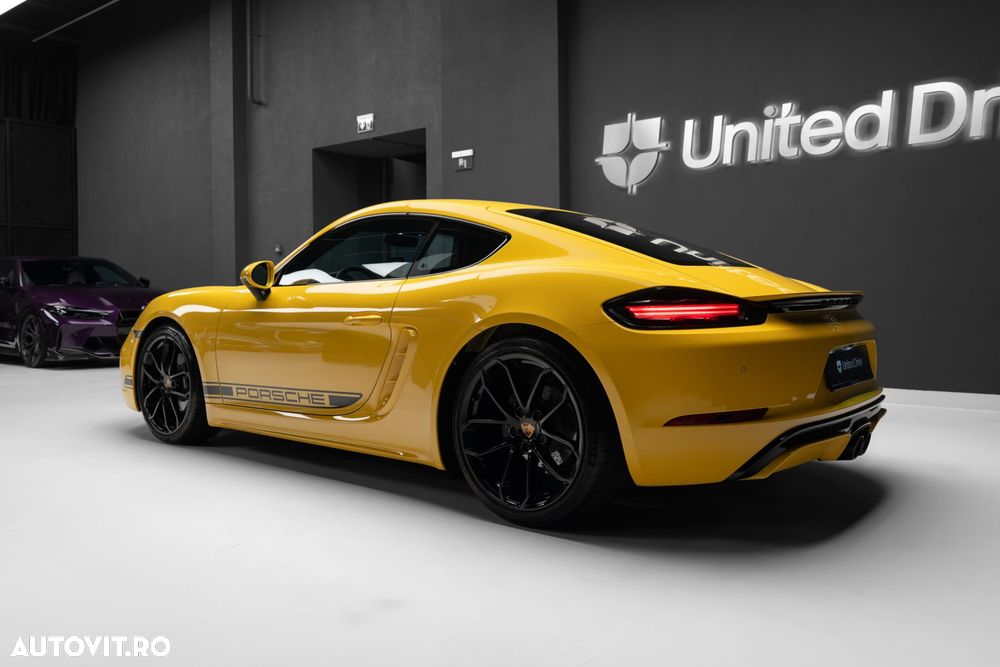 Porsche Cayman - 9