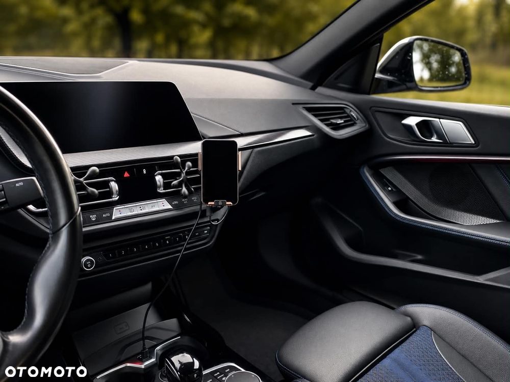 BMW Seria 2 218d - 4