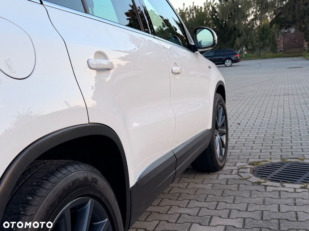 Volkswagen Tiguan 2.0 TDI 4Mot Perfectline R-Style DSG - 38