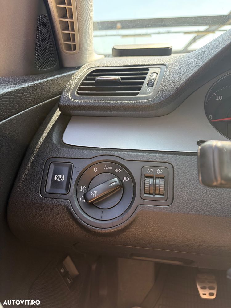 Volkswagen Passat 2.0TDI Comfortline DPF - 14
