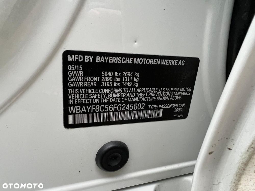 BMW Seria 7 750Li xDrive - 13