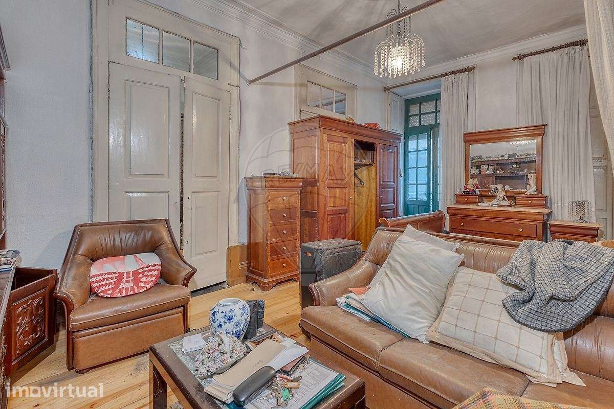 Prédio histórico no coração da Baixa do Porto - Grande imagem: 4/30