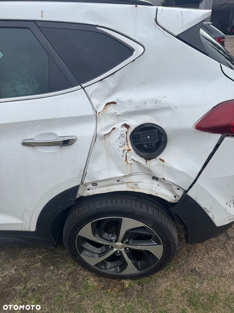 Hyundai Tucson 2.0 CRDI Premium 4WD - 4