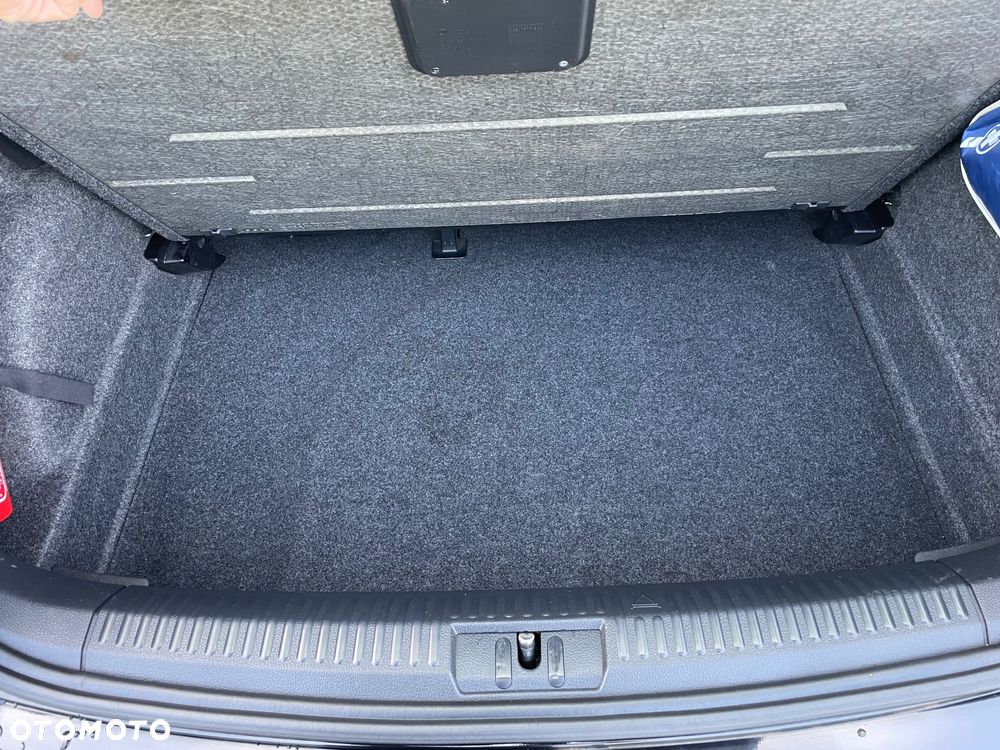 Volkswagen Polo 1.4 16V Highline - 15