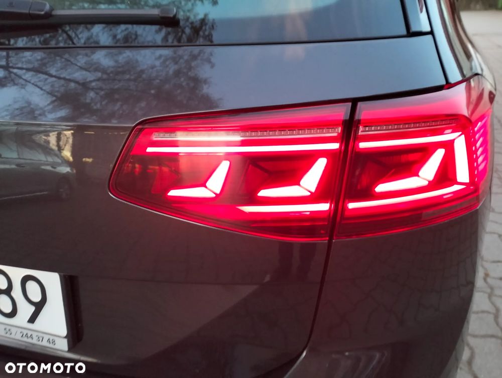 Volkswagen Passat - 15