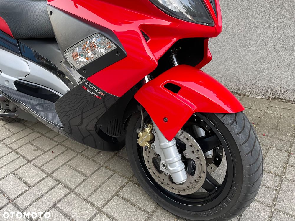 Gilera Nexus 500 - 8