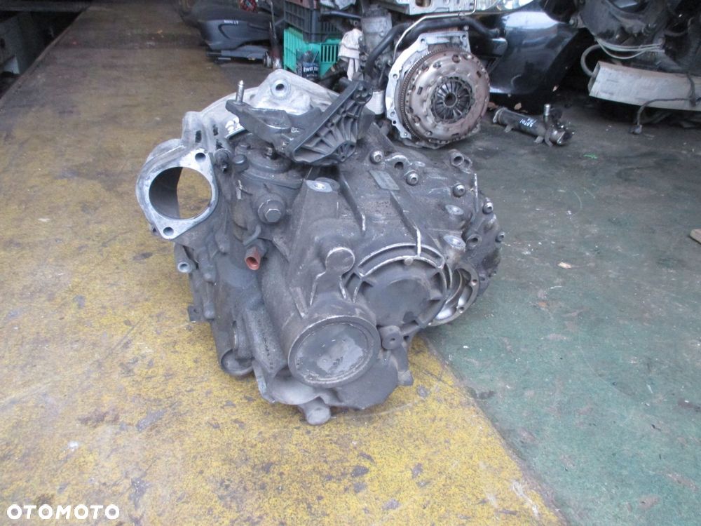 SKRZYNIA BIEGÓW TOURAN GOLF PASSAT B6 AUDI A3 8P 2.0 TDI KXX 170KM - 4