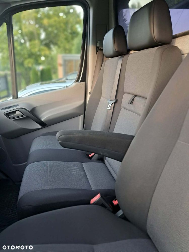 Volkswagen Crafter 2,0 biturbo - 11