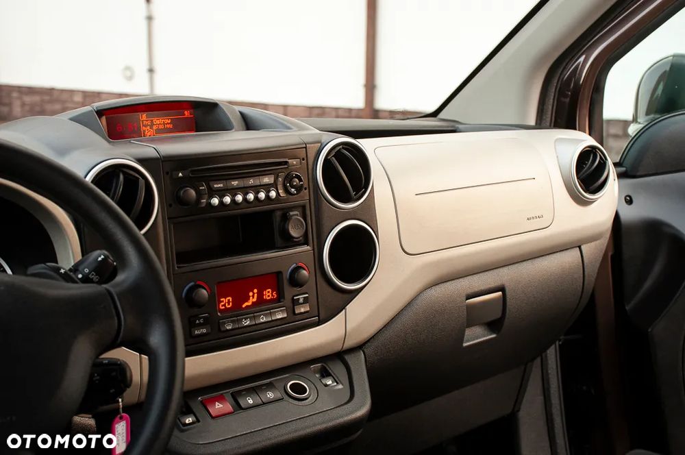 Peugeot Partner - 32