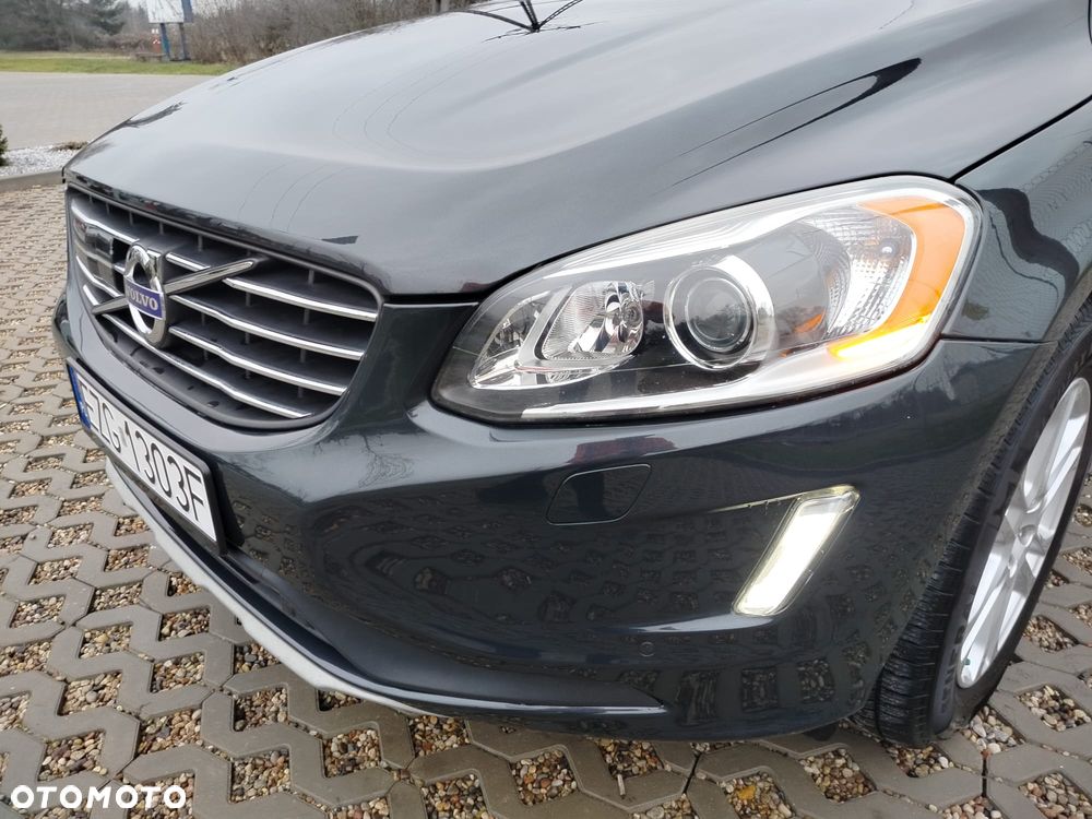 Volvo XC 60 T5 AWD Momentum EU6 - 28