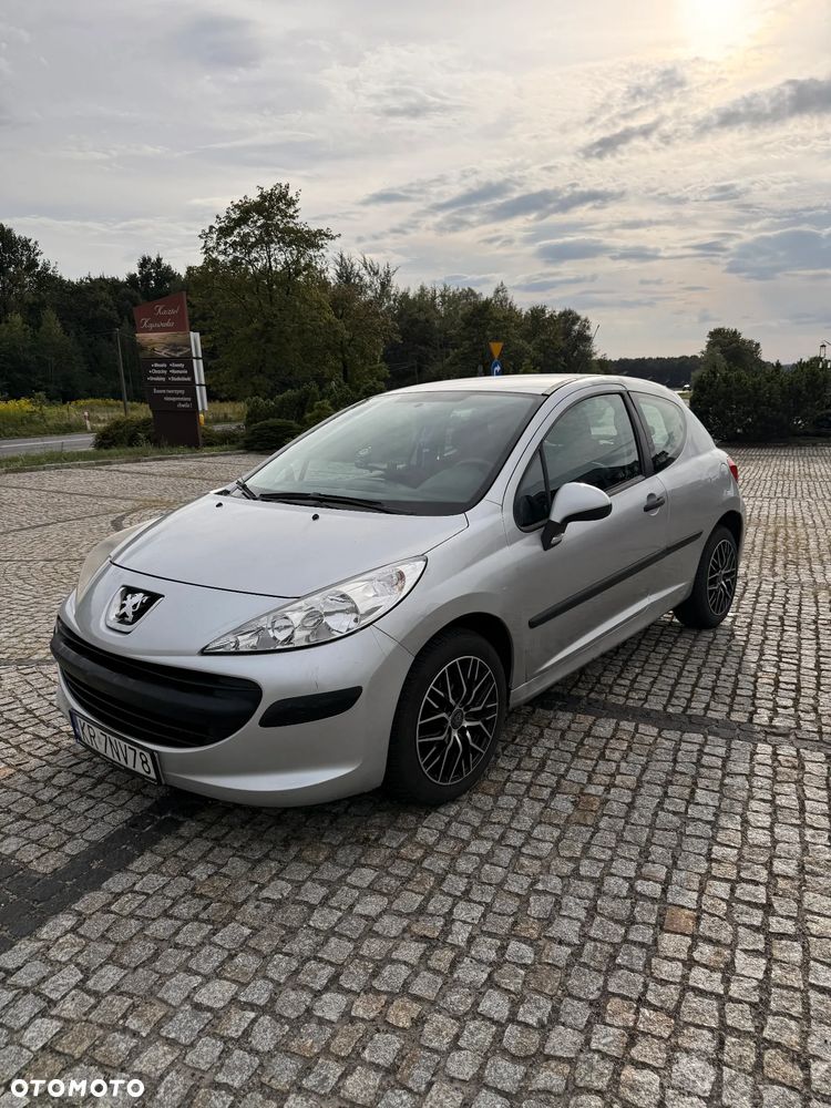 Peugeot 207 - 11