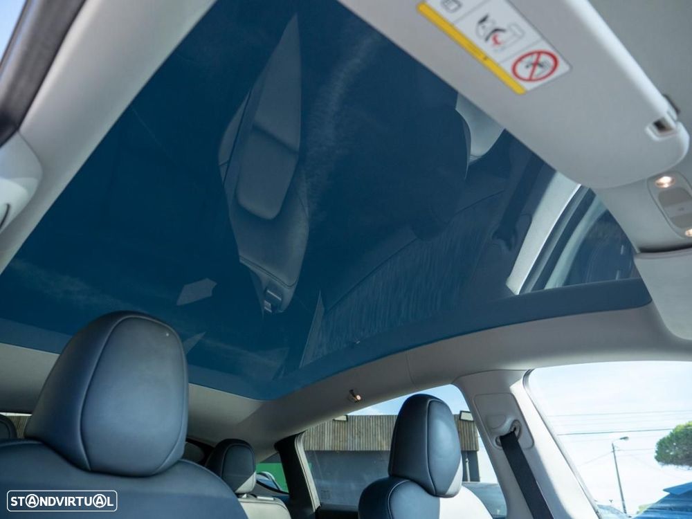 Tesla Model Y Standard - 22