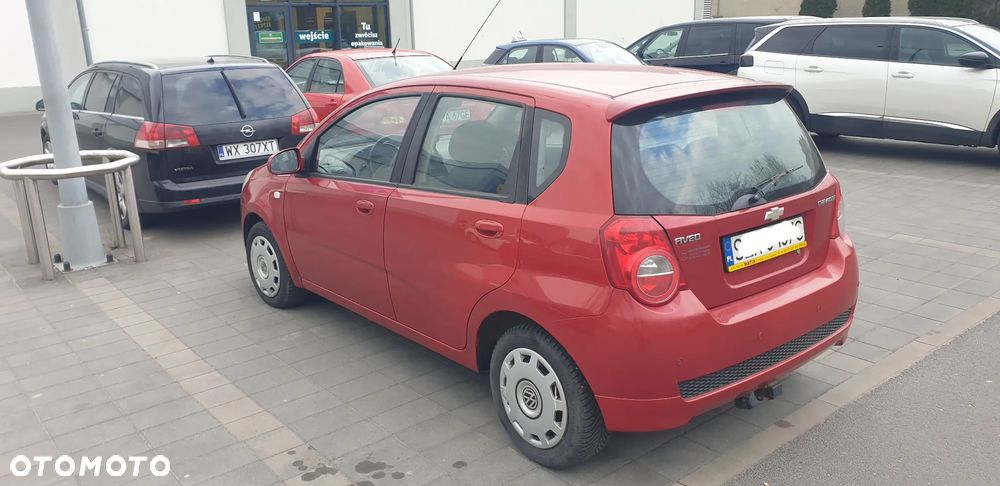 Chevrolet Aveo 1.4 16V Base - 14