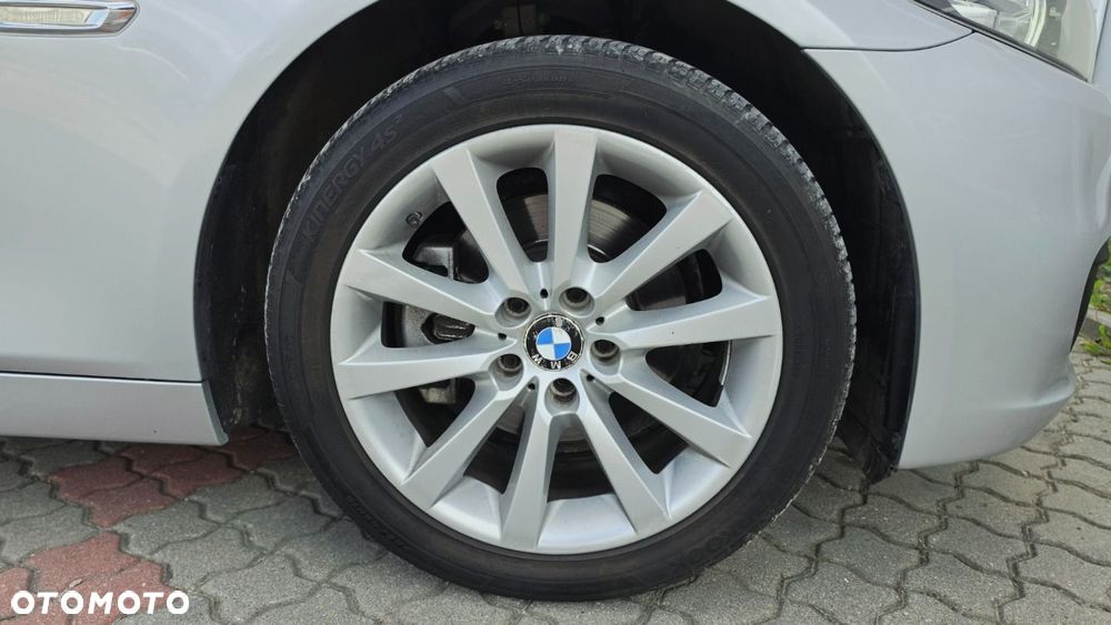 BMW Seria 5 520d xDrive Luxury Line - 32