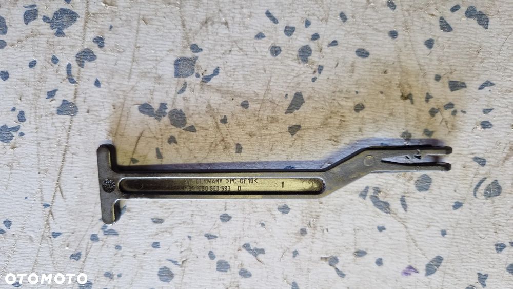 VOLKSWAGEN PASSAT B5 LIFT CIĘGNO MASKI 3B0823593D - 1