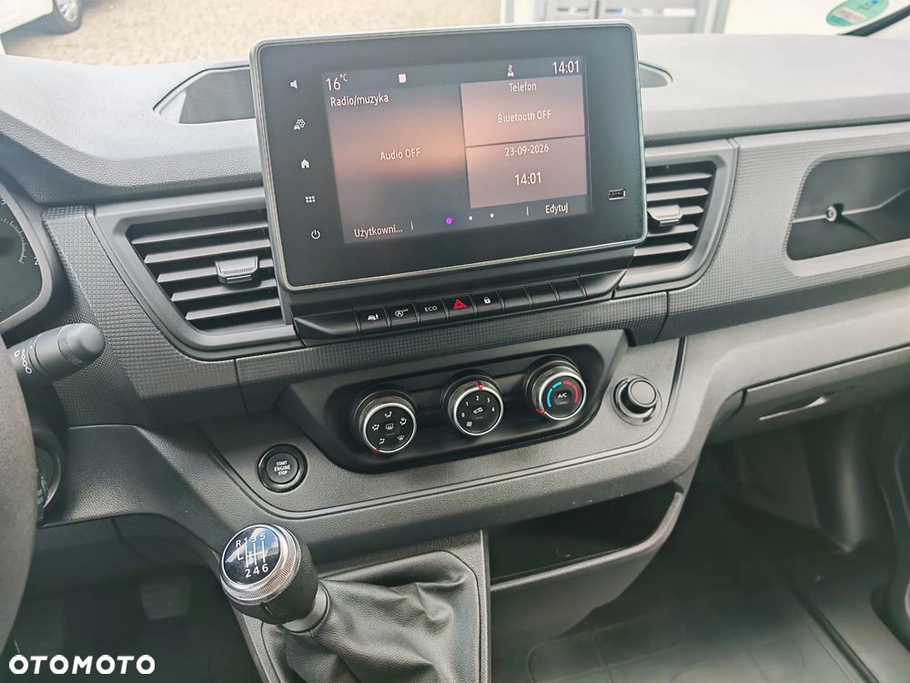 Renault Trafic - 21