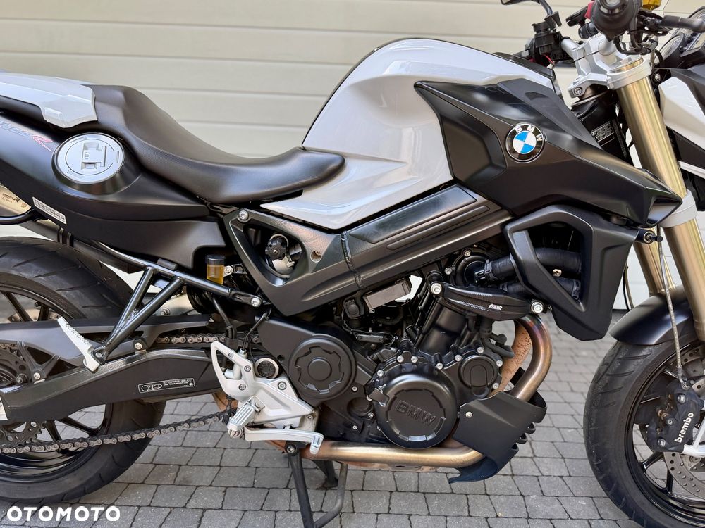 BMW F - 8