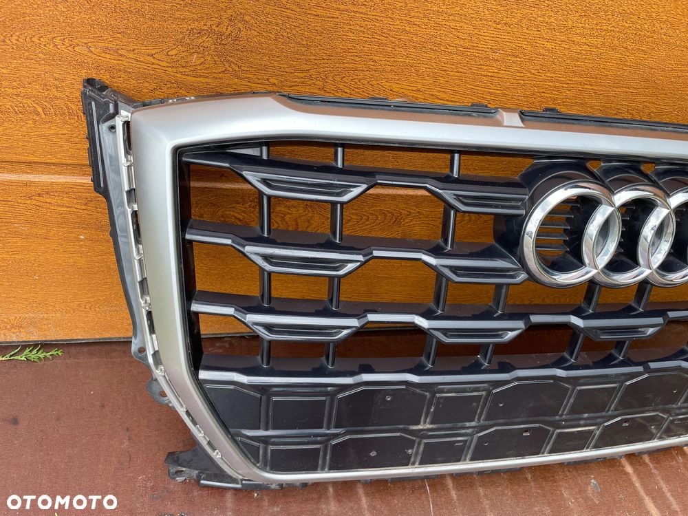 Grill Atrapa Audi Q2 81A lift S Linie Satyna czarny połysk 81A853651H cala - 7