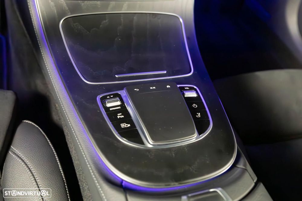 Mercedes-Benz E 300 de T 9G-TRONIC AMG Line - 28