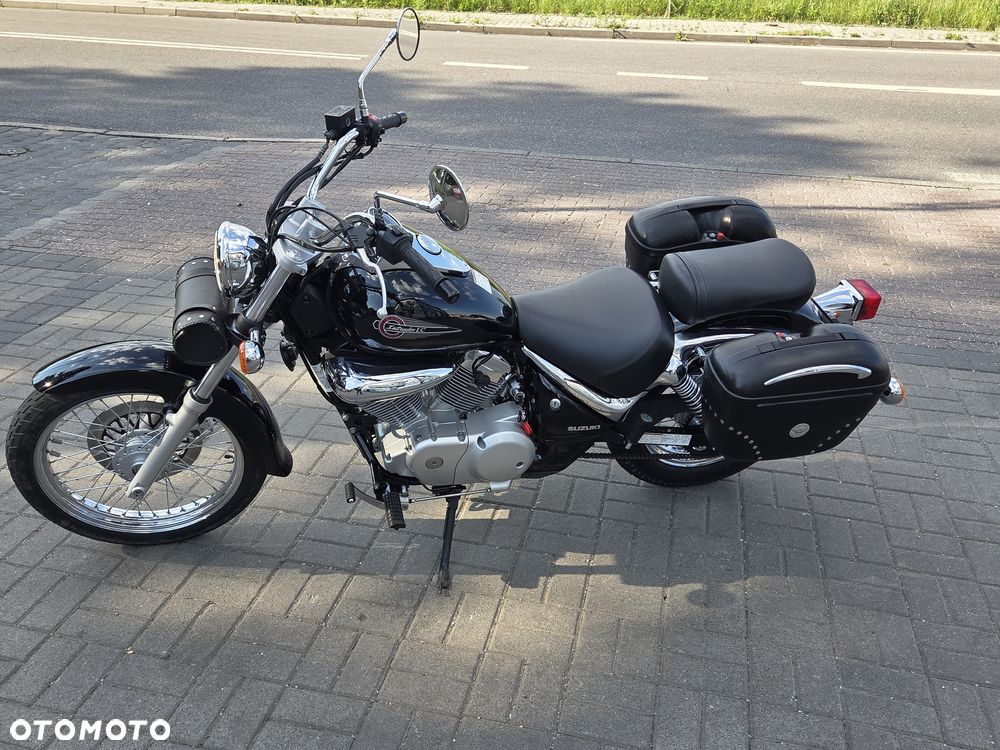 Suzuki Intruder - 28