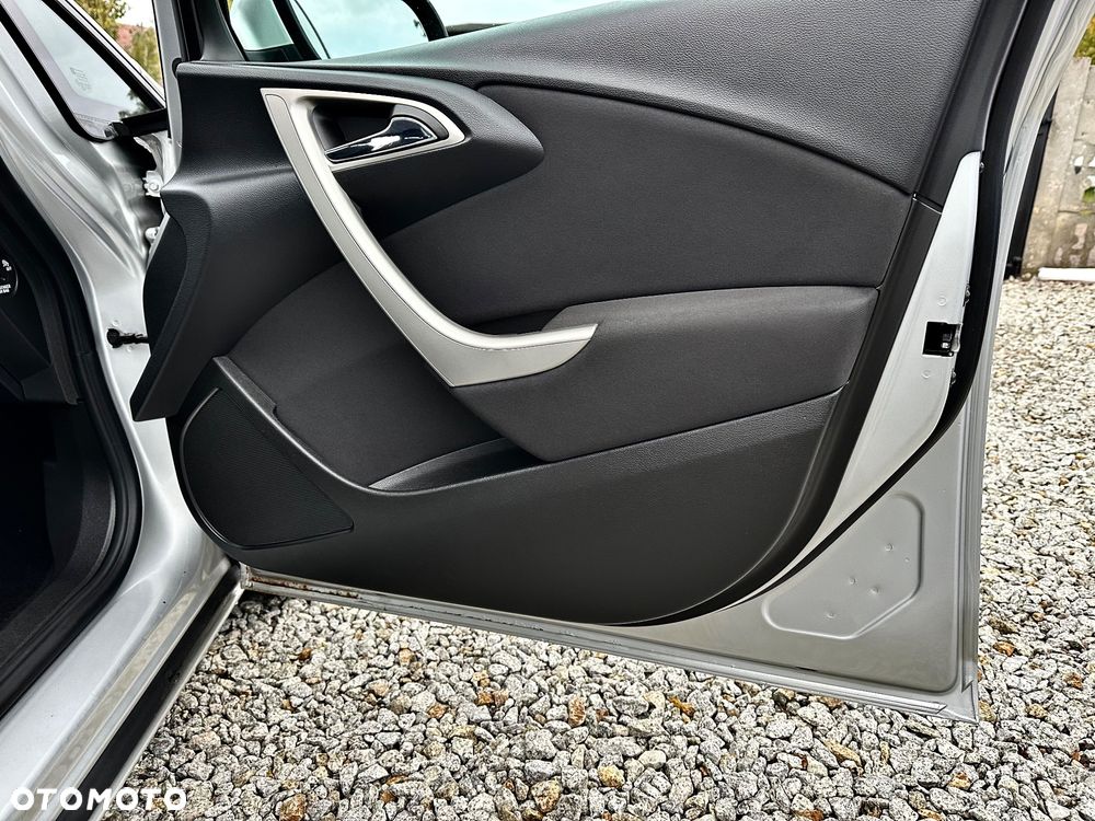 Opel Astra 1.4 Turbo - 12